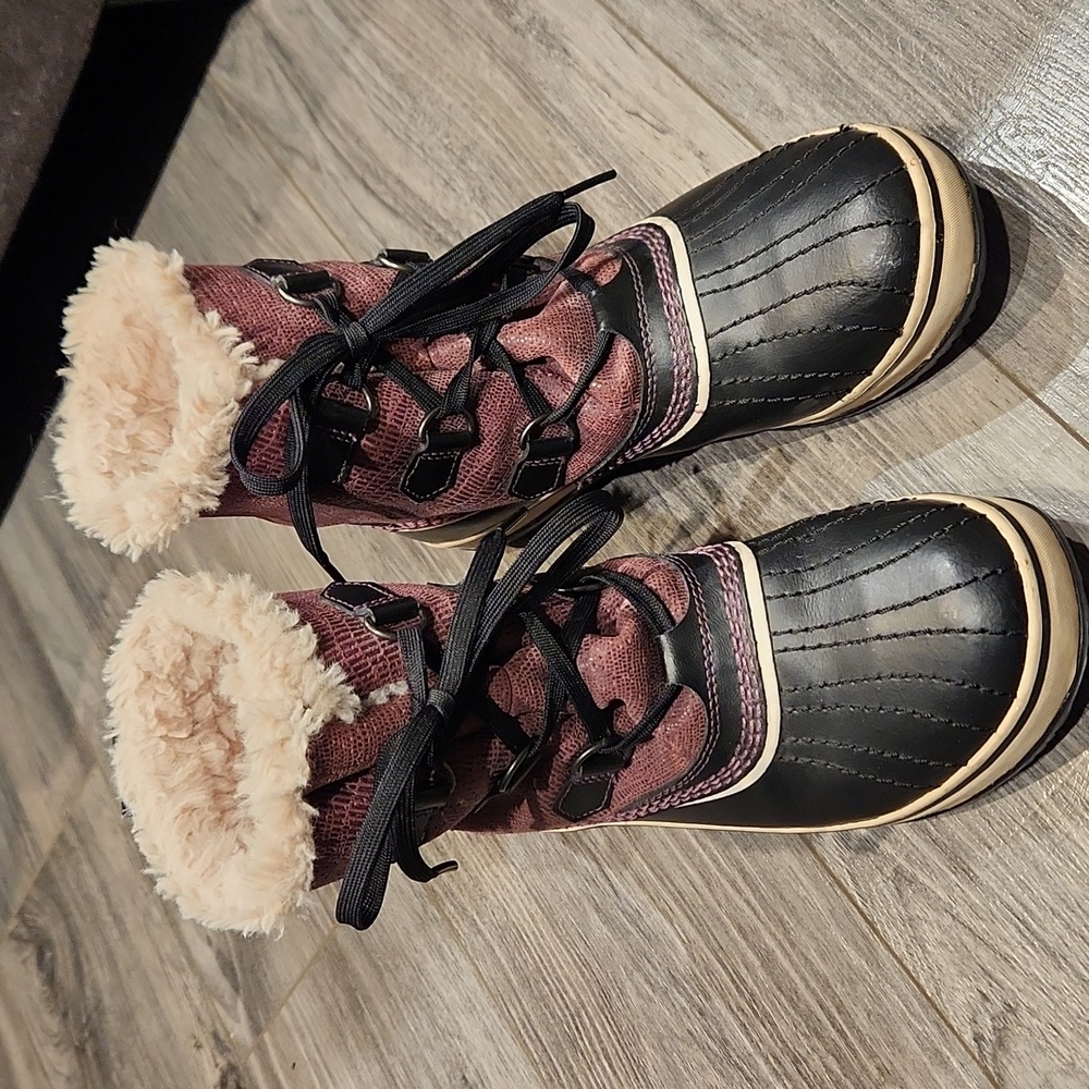 EUC Sorel NL 1631-639 Women's sz 8 Waterproof lined Boots